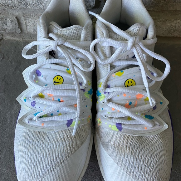 Nike Kyrie 5 ‘Have a Day’ sneakers (3.5Y) - Picture 5 of 8